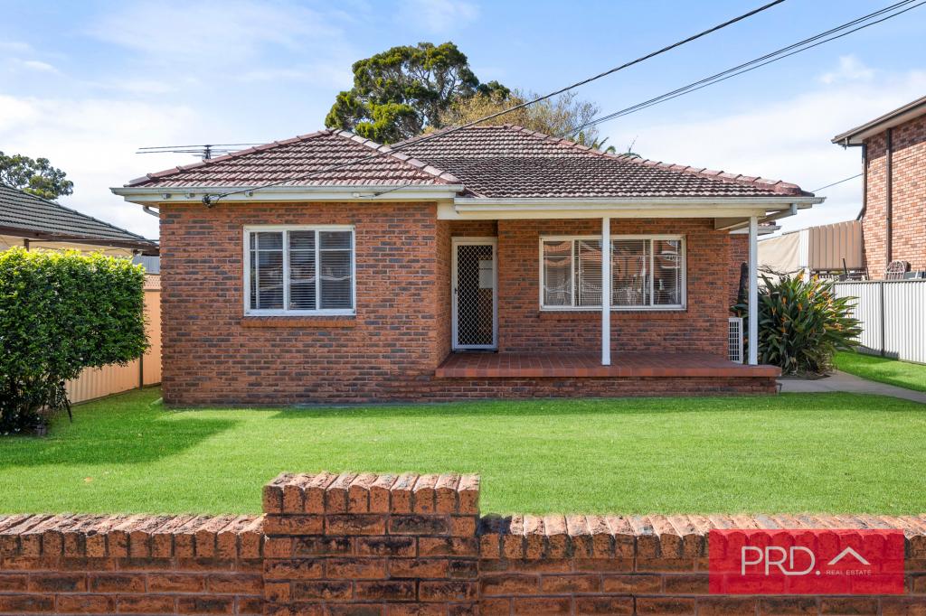 34 Peel St, Canley Heights, NSW 2166