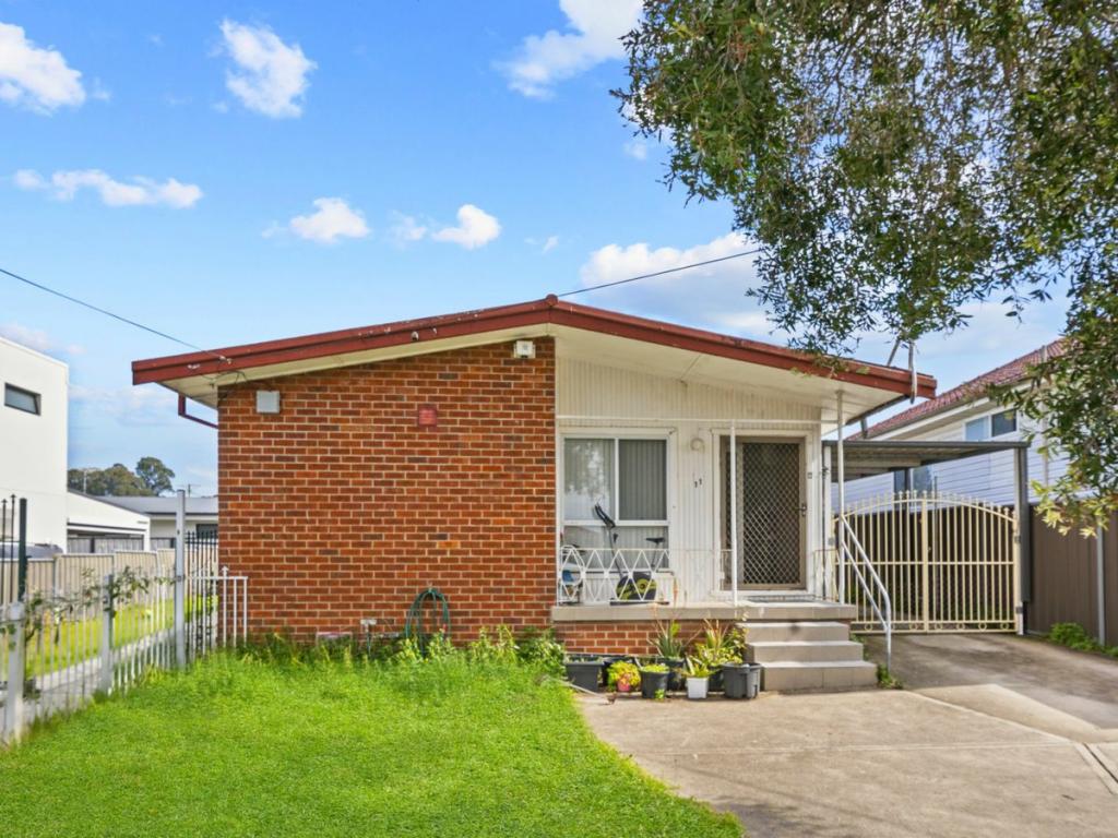 11 Grace Ave, Cabramatta, NSW 2166