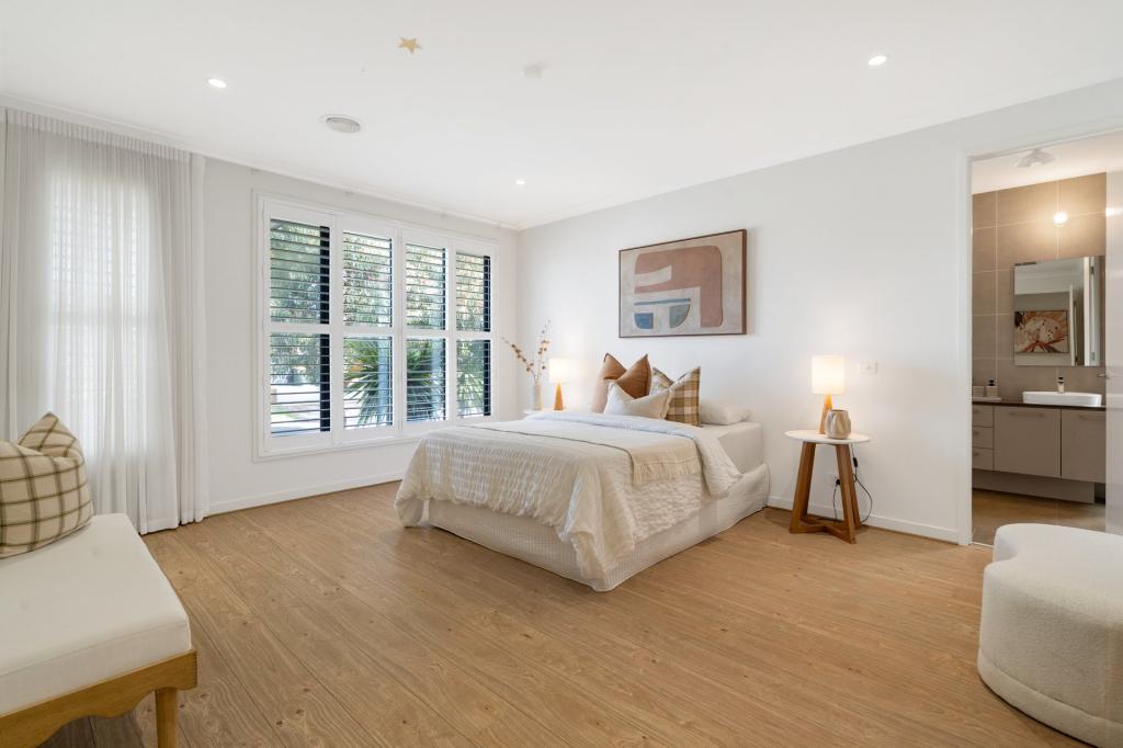 15 Heathcote St, Mickleham, VIC 3064