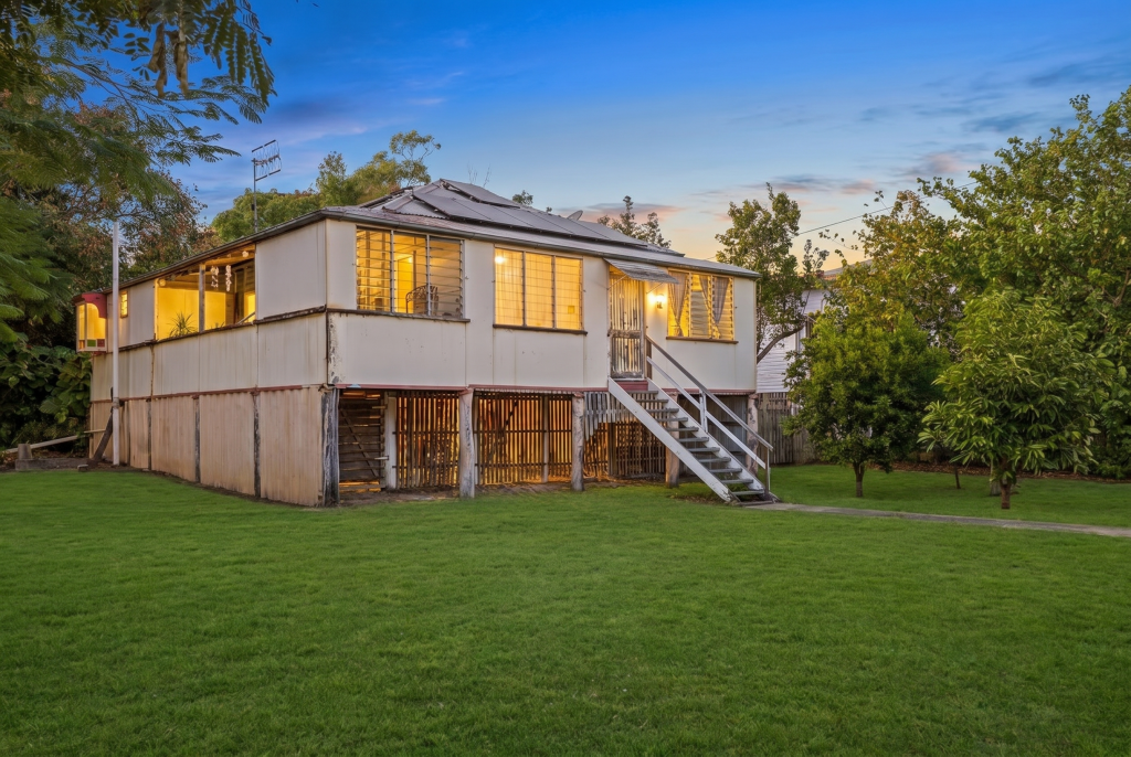 55 James St, Mount Morgan, QLD 4714