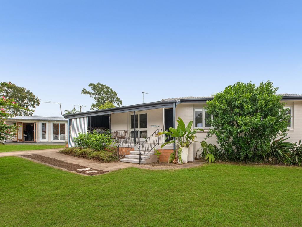 27 Kingussie St, Kenmore, QLD 4069