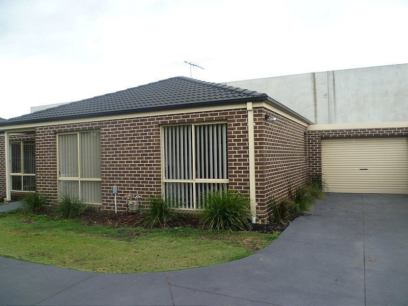 2/5 GORDON ST, CRANBOURNE, VIC 3977