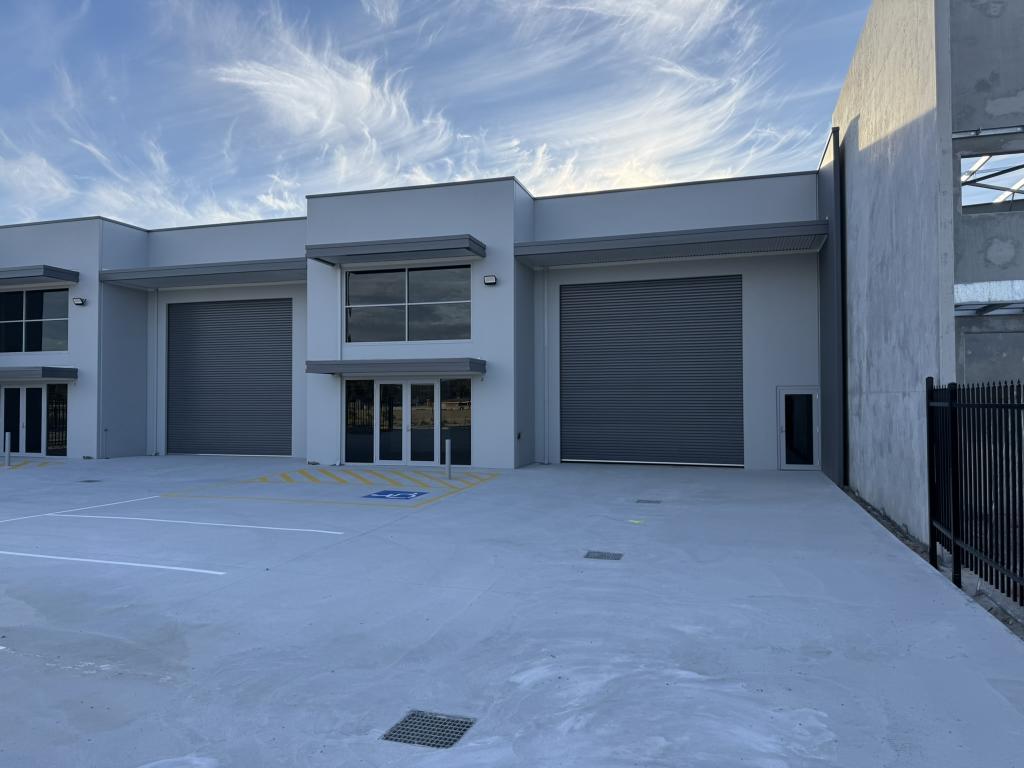 2/16 Lodge Rd, Southern River, WA 6110