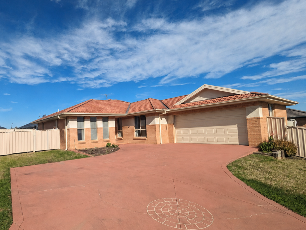 33 Devon St, Greta, NSW 2334