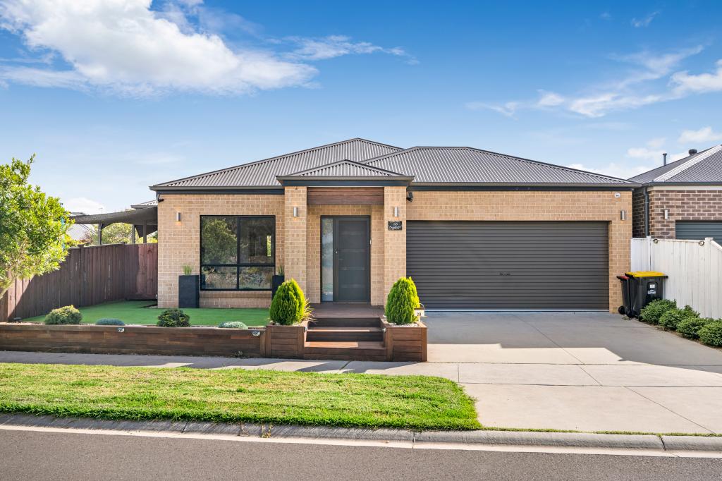 2b Surkitt Bvd, Sale, VIC 3850