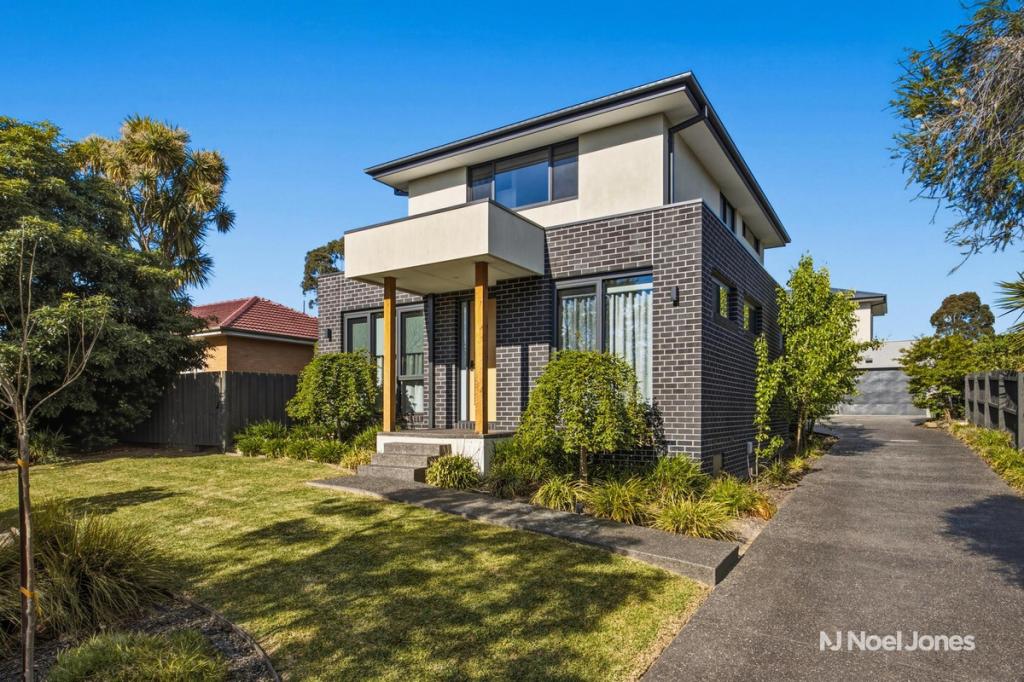 6 Paris Ave, Croydon South, VIC 3136