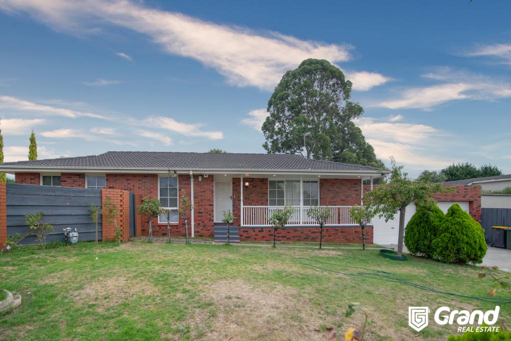 8 Brownlee Cres, Wheelers Hill, VIC 3150