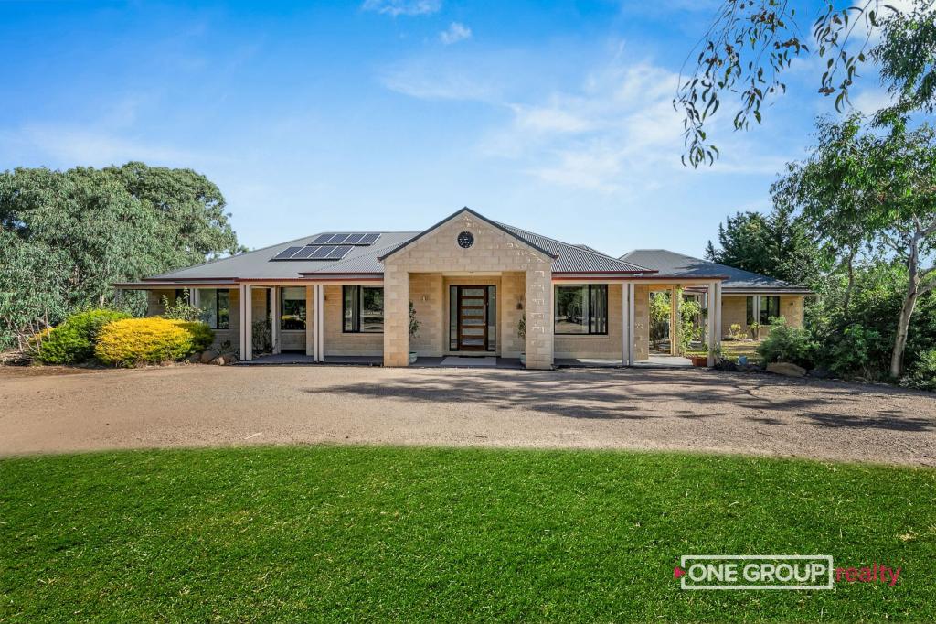 15 Cooinda Ave, Mickleham, VIC 3064
