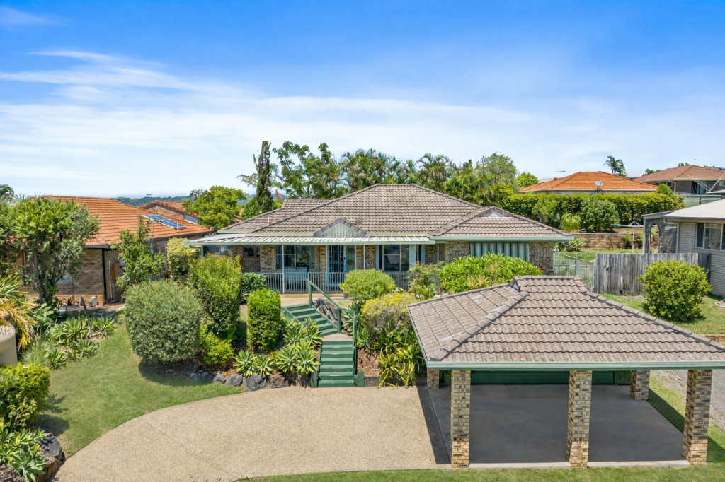15 Lucy Dr, Edens Landing, QLD 4207