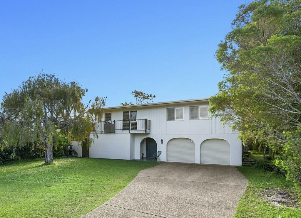 7 ZEPHYR ST, KINGSCLIFF, NSW 2487