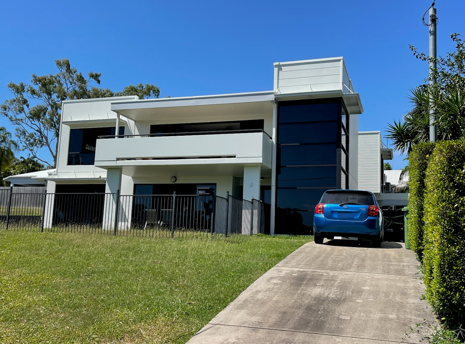 5 MACKENZIE ST, EIMEO, QLD 4740