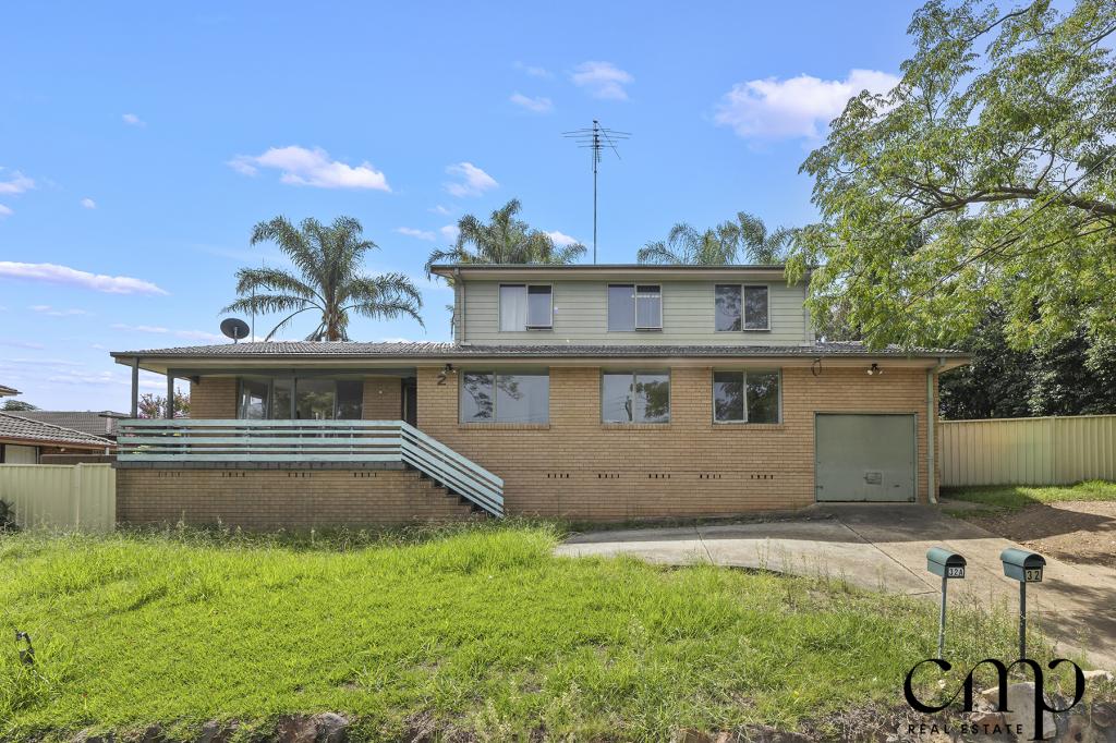 32 Sturt St, Campbelltown, NSW 2560