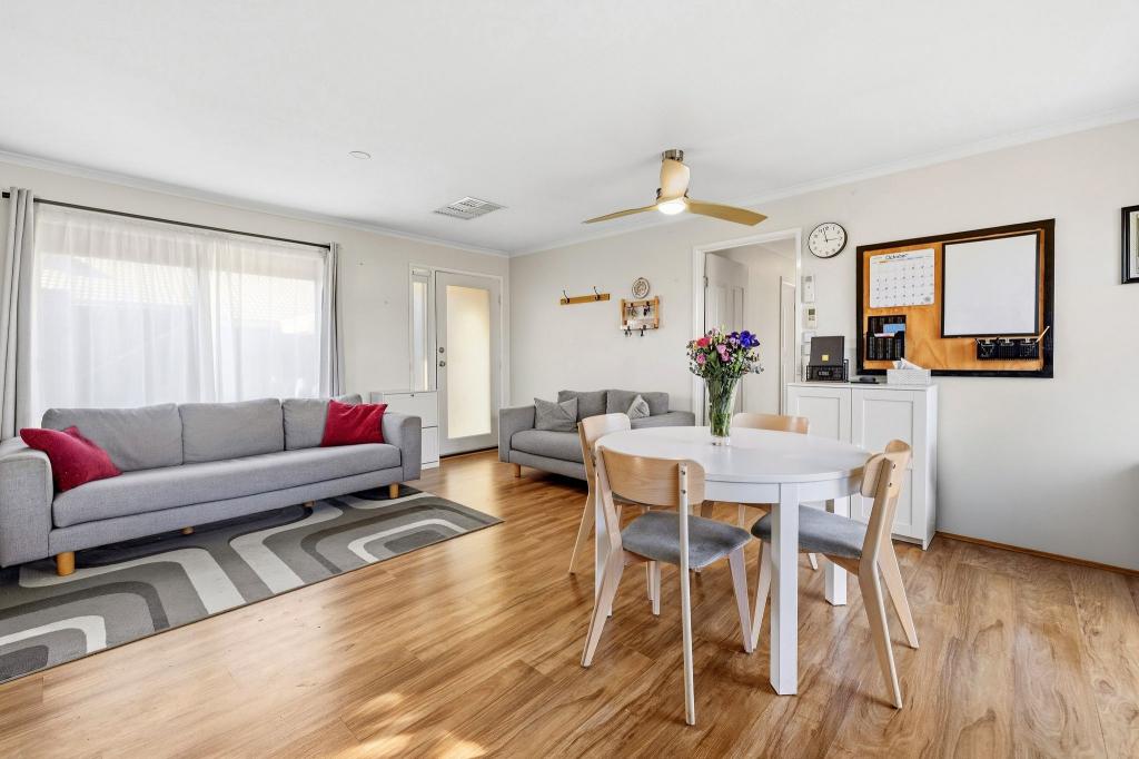 82 Monahans Rd, Cranbourne, VIC 3977