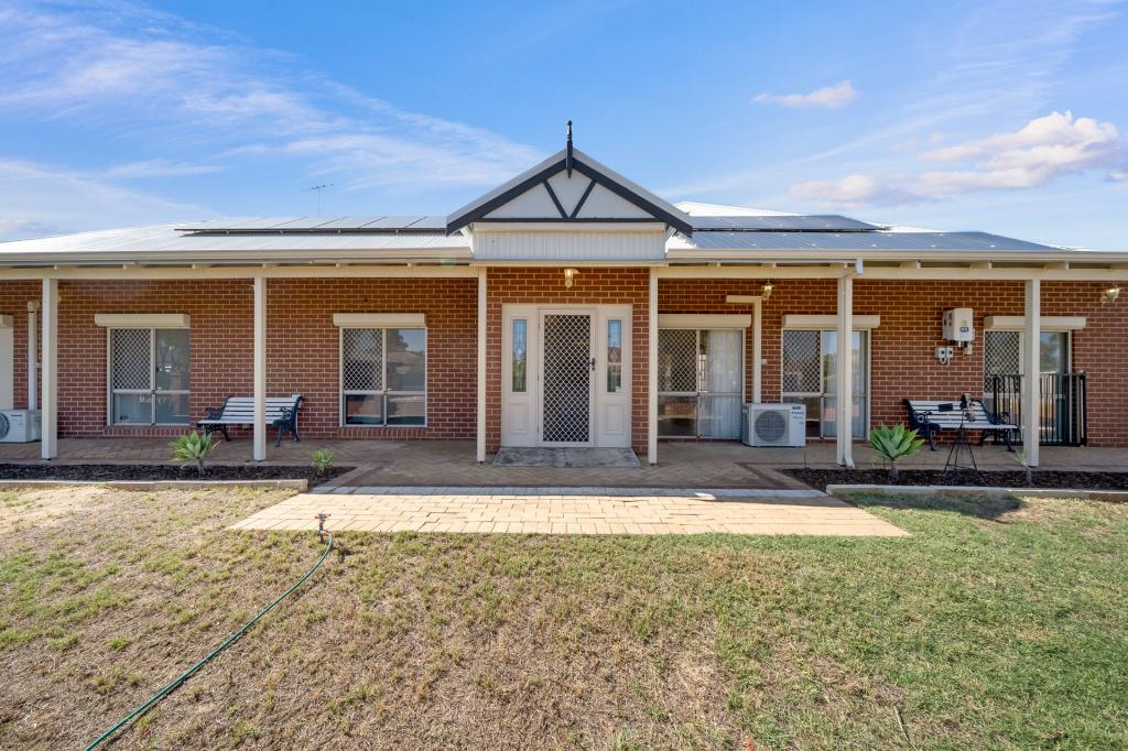 8 CARPENTERIA CRES, KENWICK, WA 6107