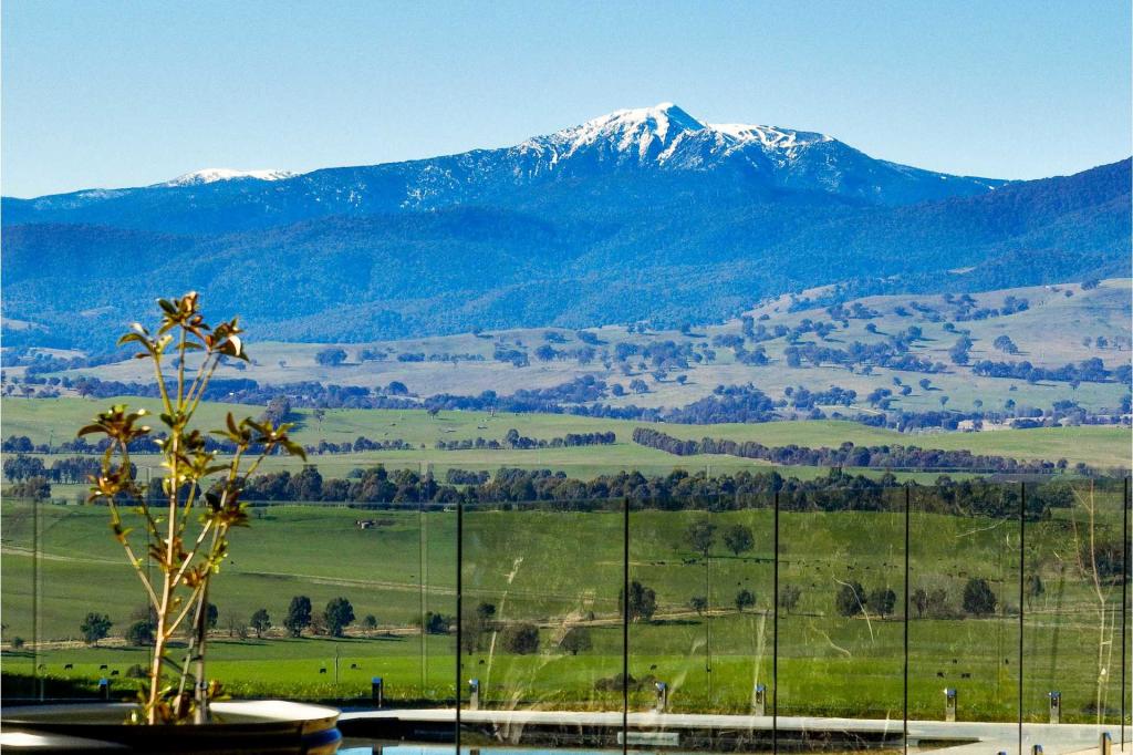 43 Drakes Hill Rd, Mansfield, VIC 3722