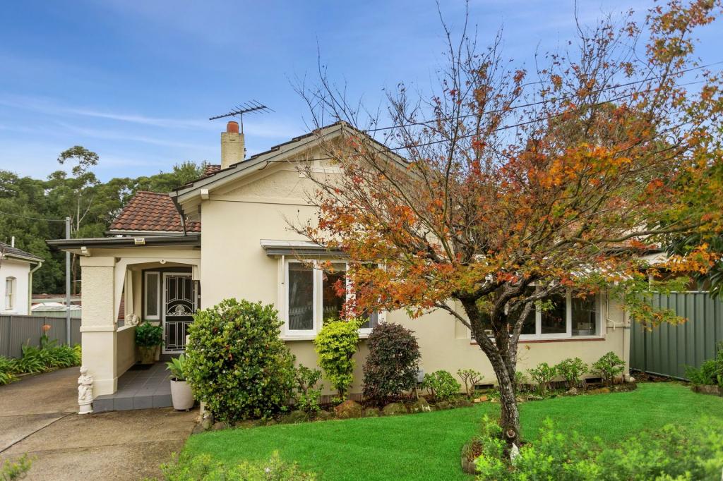 37 Pretoria Pde, Hornsby, NSW 2077