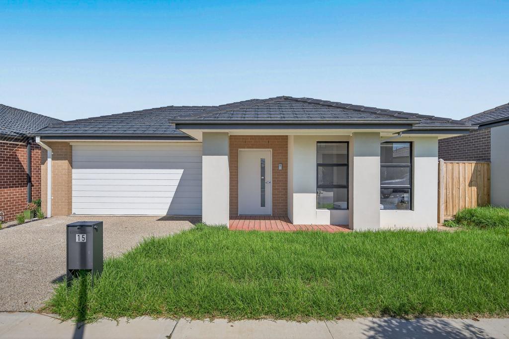 15 Blossom St, Officer, VIC 3809