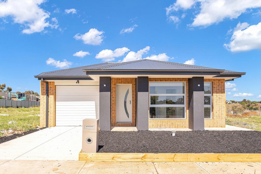 352 Clarkes Rd, Brookfield, VIC 3338