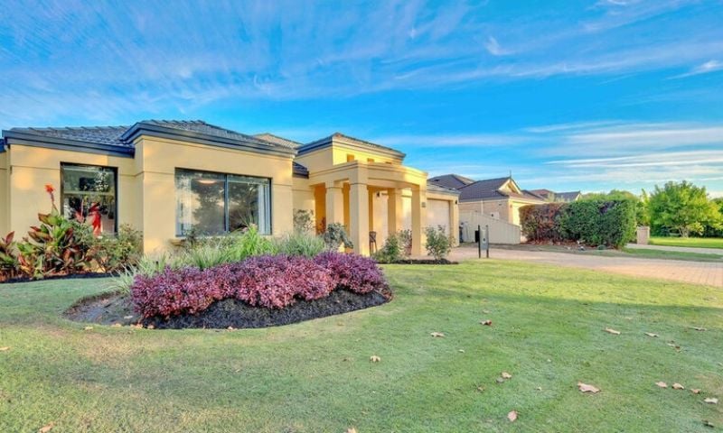 14 Darwinia Loop, Canning Vale, WA 6155