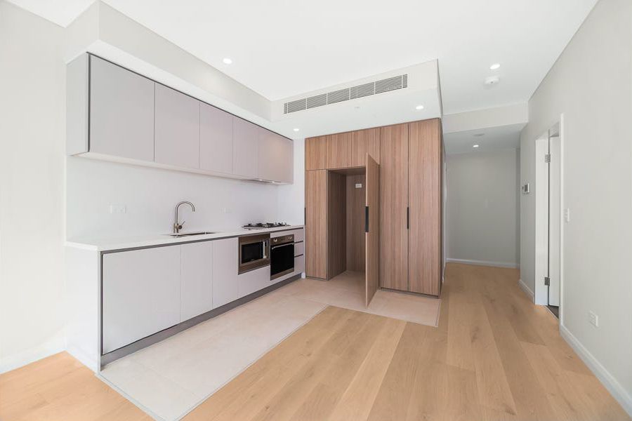 624/1 Maple Tree Rd, Westmead, NSW 2145
