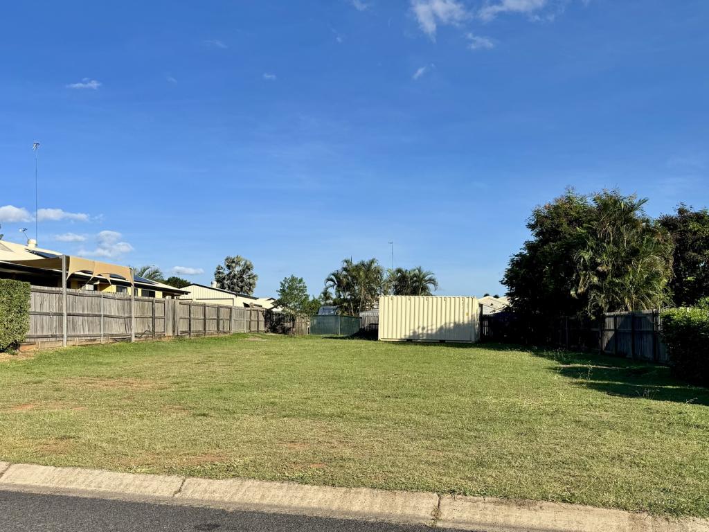 40 GROSVENOR DR, MORANBAH, QLD 4744