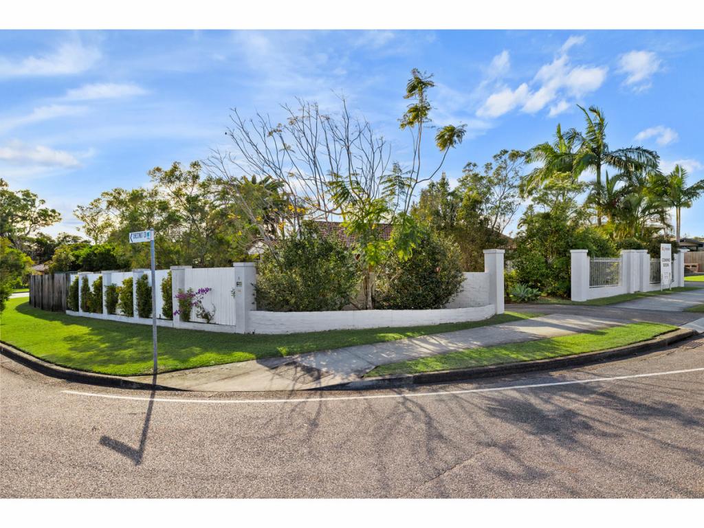 1-3 CHESTNUT CRES, VICTORIA POINT, QLD 4165