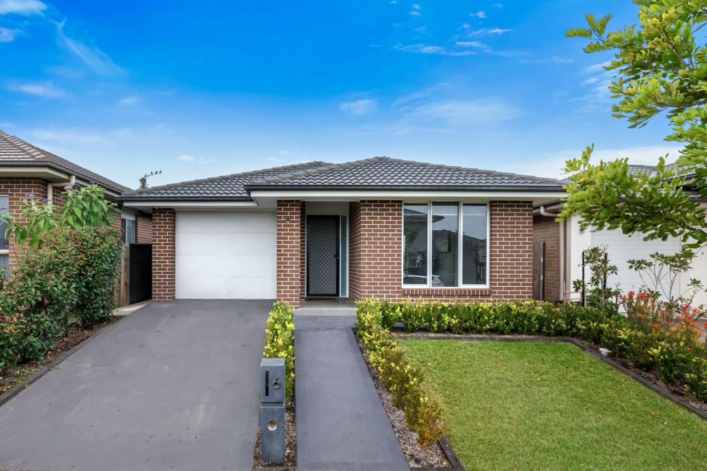 6 Reynolds St, Spring Farm, NSW 2570