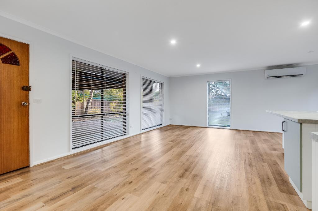 18 Candlebark St, Thurgoona, NSW 2640