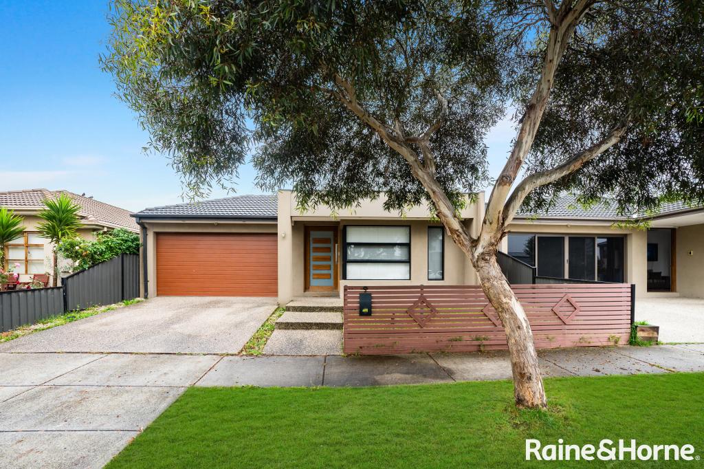 9 Massei Cl, Roxburgh Park, VIC 3064