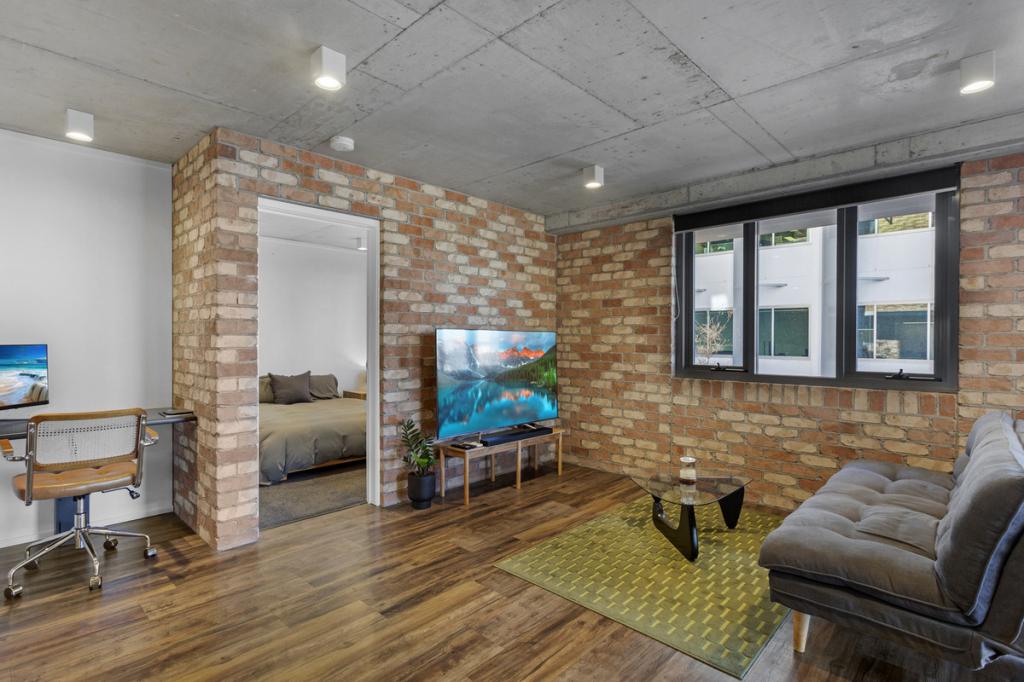 111/190 VARSITY PDE, VARSITY LAKES, QLD 4227