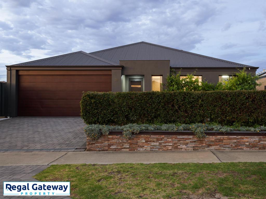 11/30 PINELLE PKWY, AUBIN GROVE, WA 6164