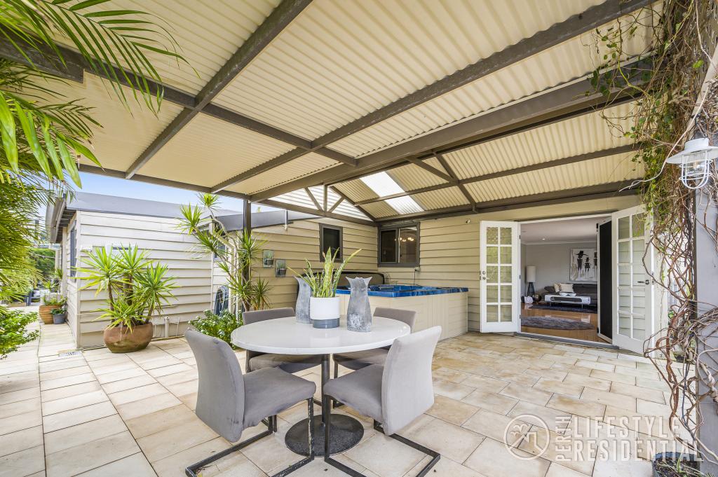 35a Armstrong Rd, Wilson, WA 6107