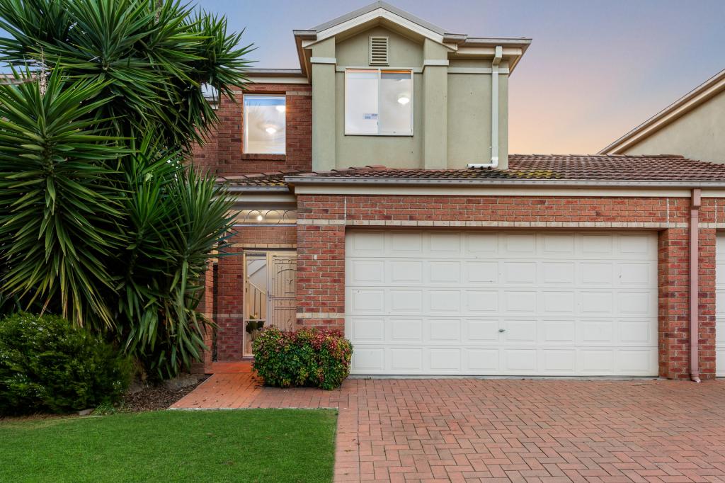 9 The Glades, Taylors Hill, VIC 3037