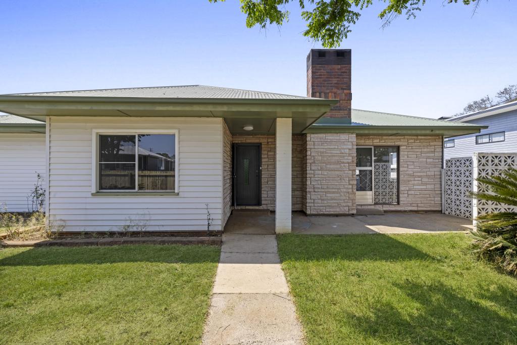 207 Jellicoe St, Newtown, QLD 4350