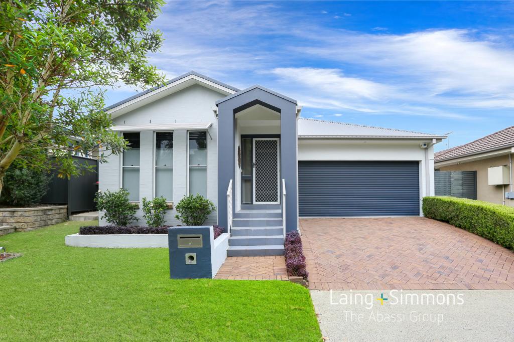 16 Ferdinand Cres, Ropes Crossing, NSW 2760