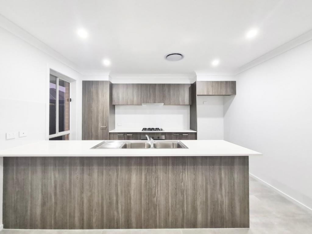 70 Coleman Loop, Catherine Field, NSW 2557