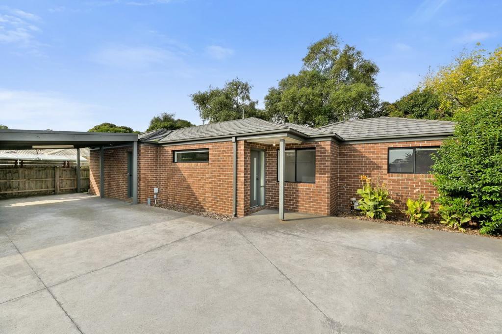 64b Racecourse Rd, Pakenham, VIC 3810