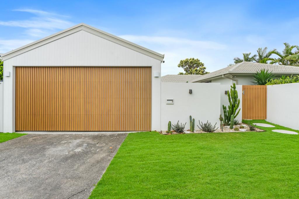 3 Ondine Ct, Mermaid Waters, QLD 4218