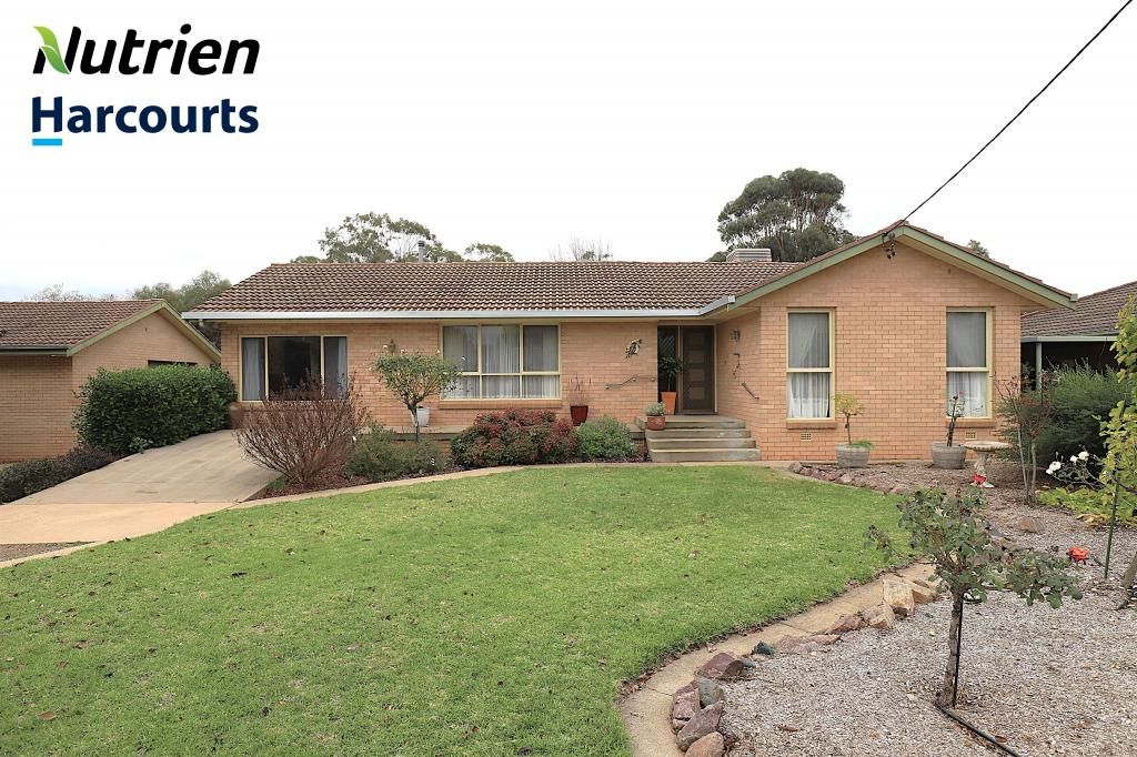 8 Cutler Ave, Cootamundra, NSW 2590