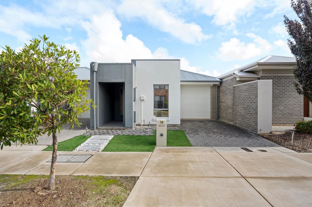18 Pultawilta Ave, Enfield, SA 5085