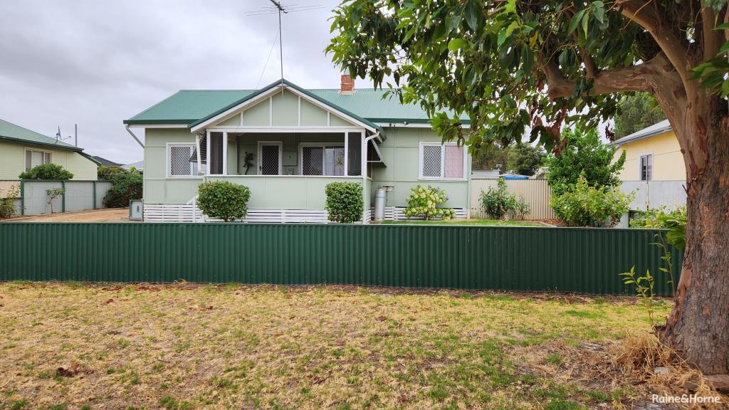 5 Newstead Rd, Kojonup, WA 6395