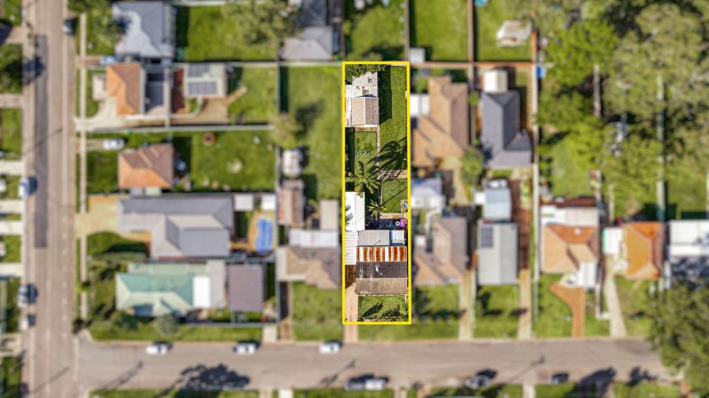 4 Barker St, Cambridge Park, NSW 2747