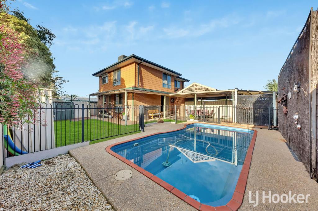 39 Riddle Dr, Melton, VIC 3337