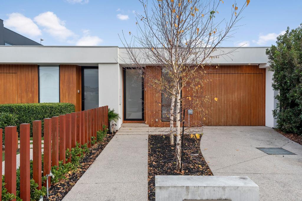 17a Park St, Seaford, VIC 3198