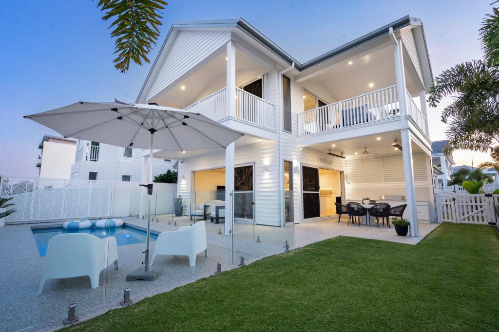 20 Oceania Way, Paradise Point, QLD 4216