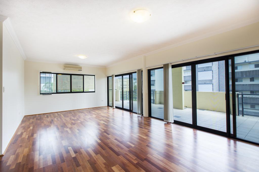 21/11 Grosvenor Rd, Indooroopilly, QLD 4068