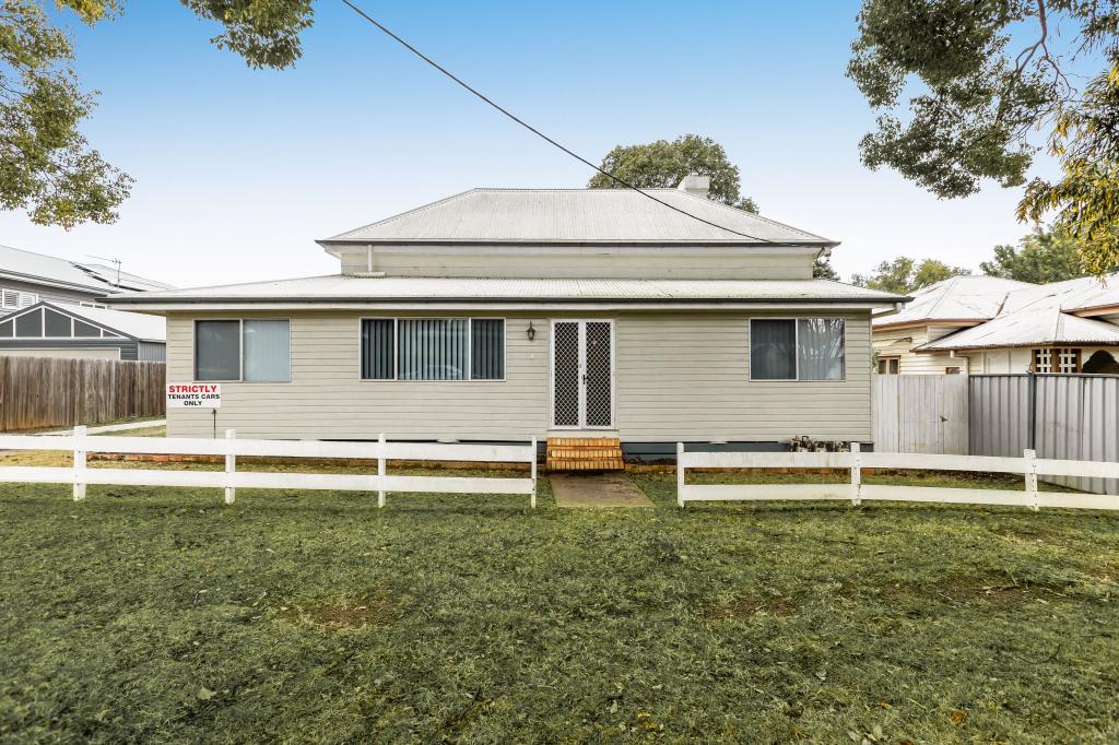 12 Groom St, East Toowoomba, QLD 4350