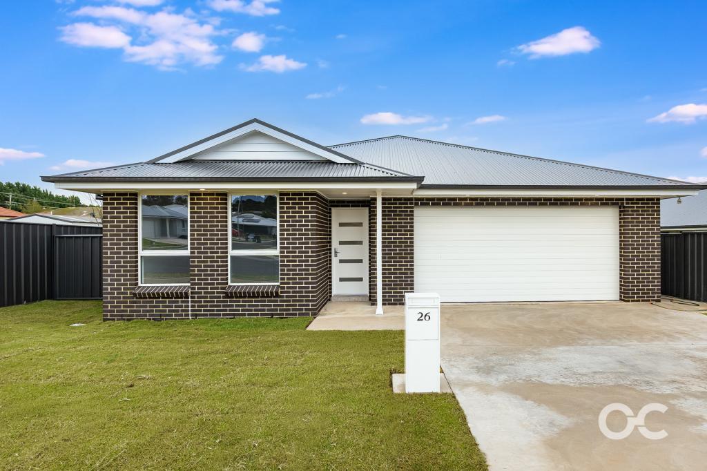 26 Hoynes Cct, Blayney, NSW 2799