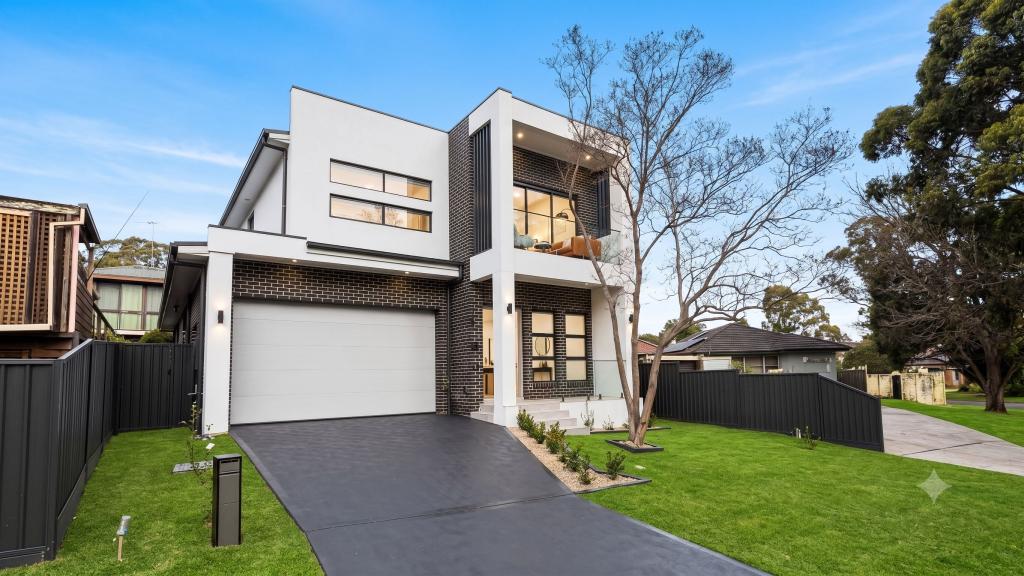1B BOTTLEBRUSH DR, CRANEBROOK, NSW 2749