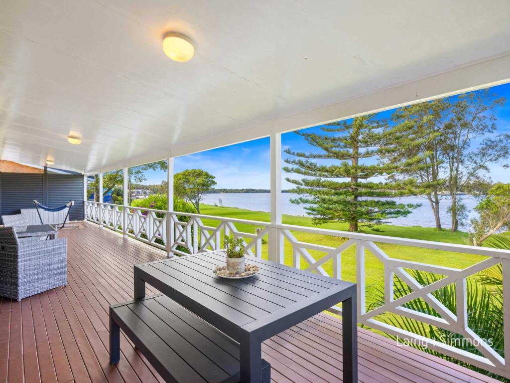 16 Shoreline Dr, North Shore, NSW 2444
